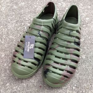 Men's rubber camo slip on style shoes